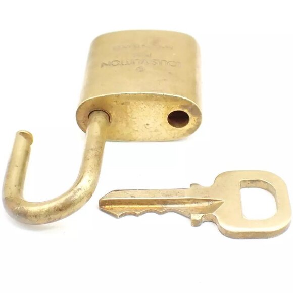 LOUIS VUITTON LV 10 Set Padlock Key Bag Charm Cadena Gold Plated France - Picture 5 of 16